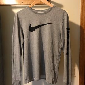 Nike Hoops Gray Long Sleeve Shirt Size:M